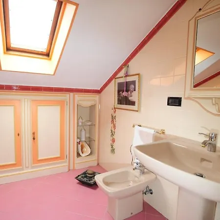 Eleganza Di Uno Stile Fuori Dal Tempo