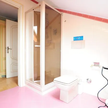 Eleganza Di Uno Stile Fuori Dal Tempo Turin