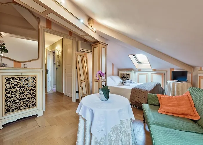 Eleganza Di Uno Stile Fuori Dal Tempo *